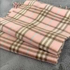 Burberry 100% cashmere scarf